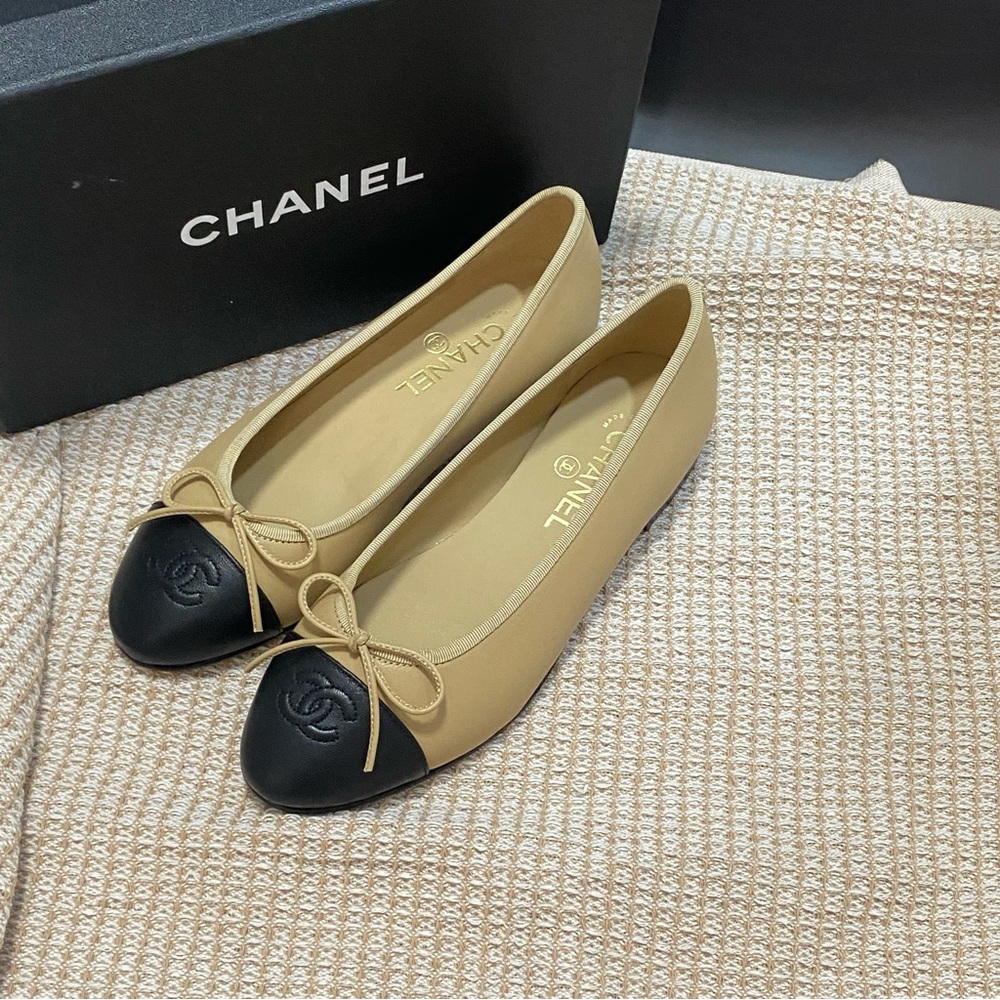 Women's Chanel Loafers